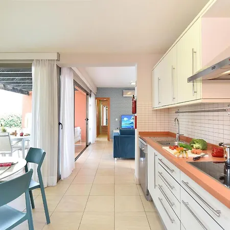 Βίλα 1 In Par 4 By Interhome *