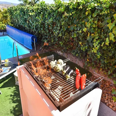 1 In Par 4 By Interhome * Las Palmas