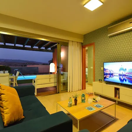 1 In Par 4 By Interhome * Las Palmas